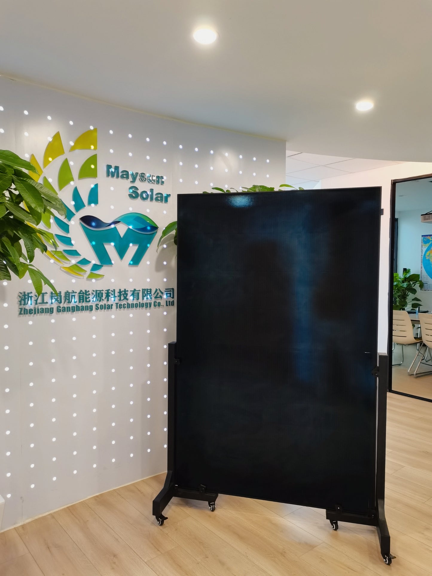 400W Shingled Full Black in stock Hammar Sweden