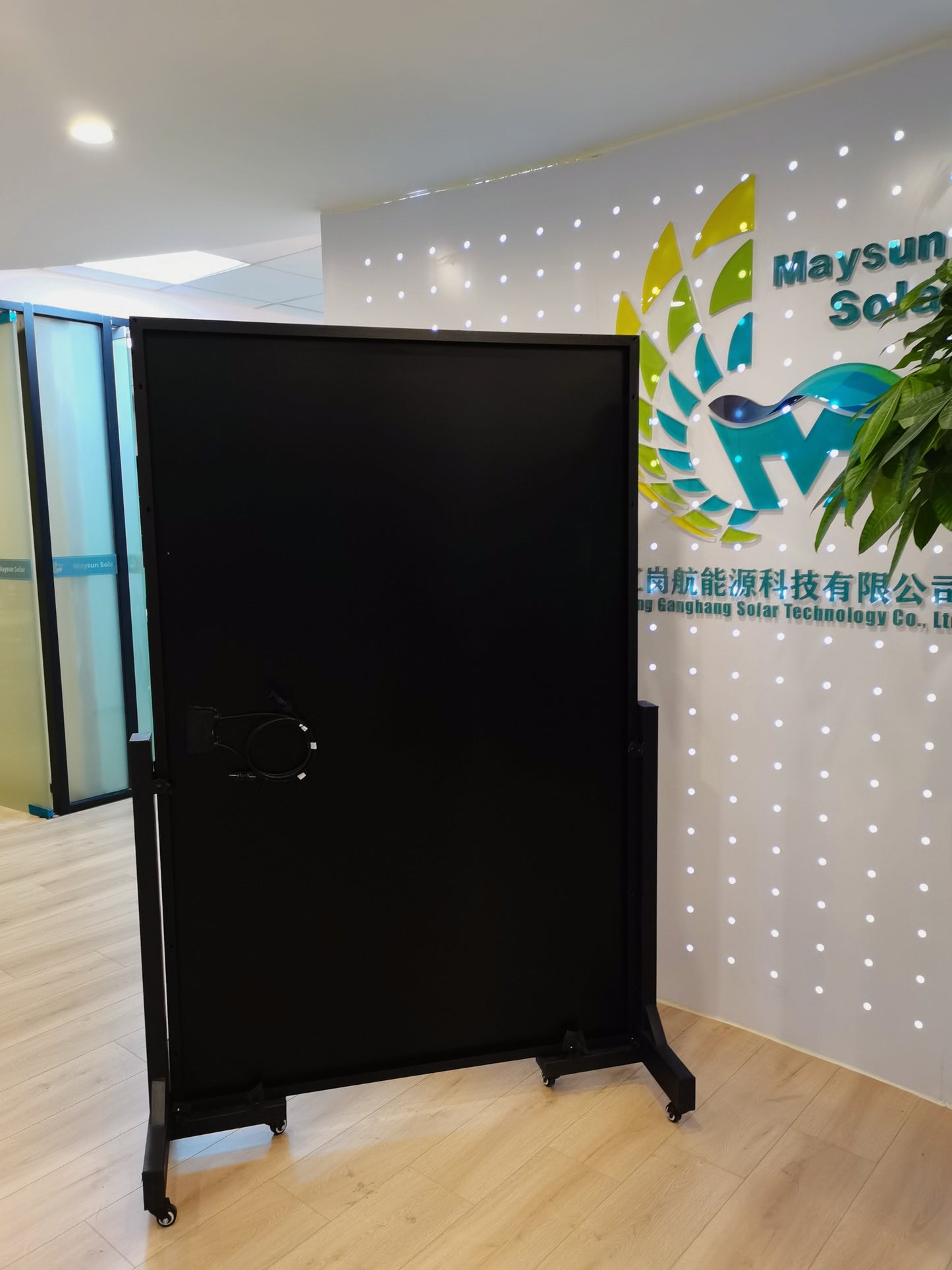 400W Shingled Full Black in stock Hammar Sweden